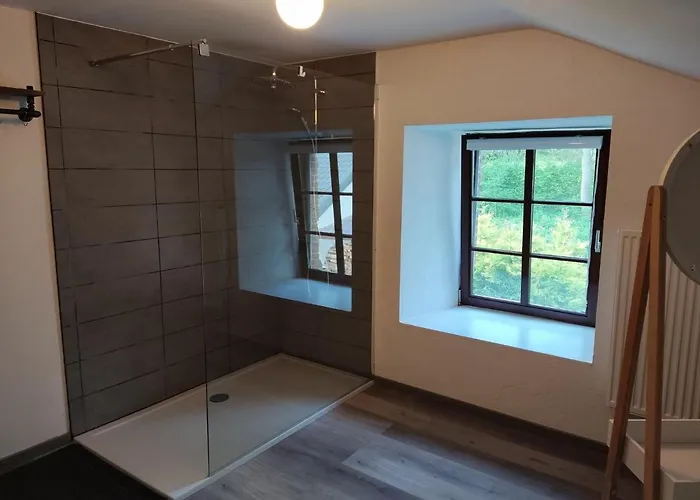 Alojamento de Acomodação e Pequeno-almoço Emmylou Gouvy